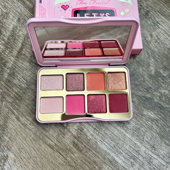 Too Faced Let's Play Mini Eye Shadow Palette - Picture 5 of 7